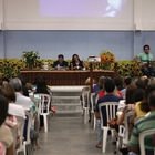 Prece e leitura da noite realizadas por Clarice Ribeiro. Acompanhamento musical com Tuca Fernandes.