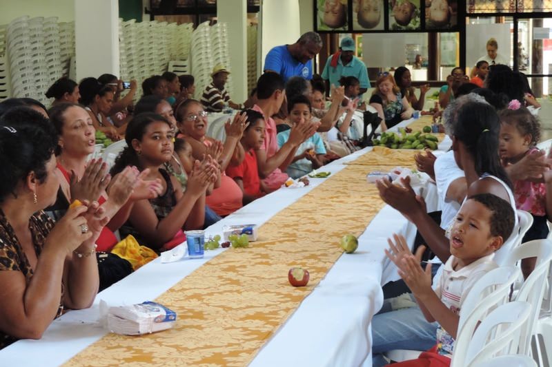 Cidade da Luz promoveu almoço natalino no dia 24
